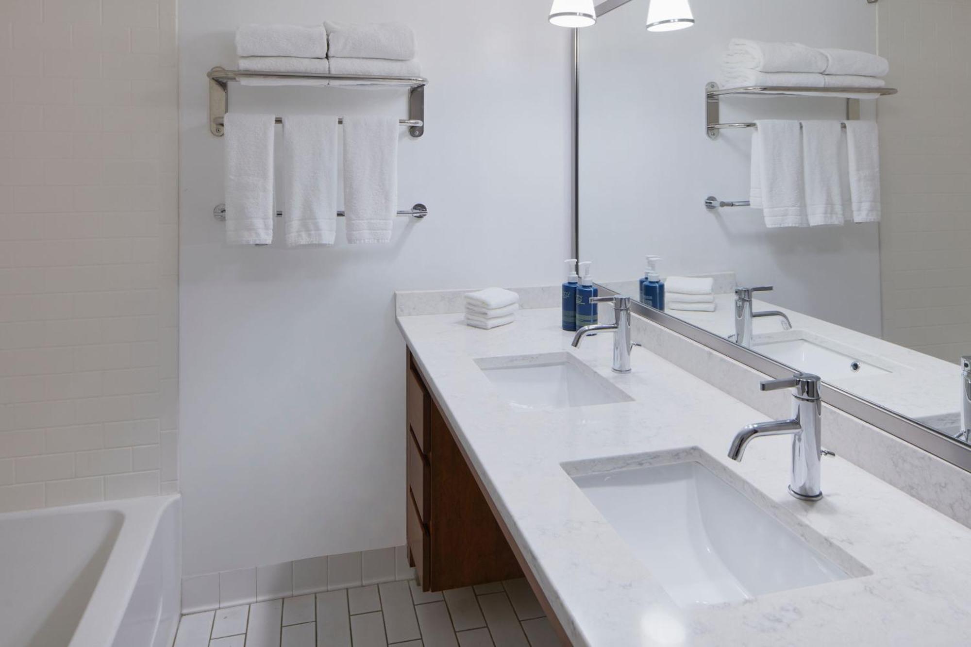 Four Points By Sheraton Virginia Beach Oceanfront Exteriör bild